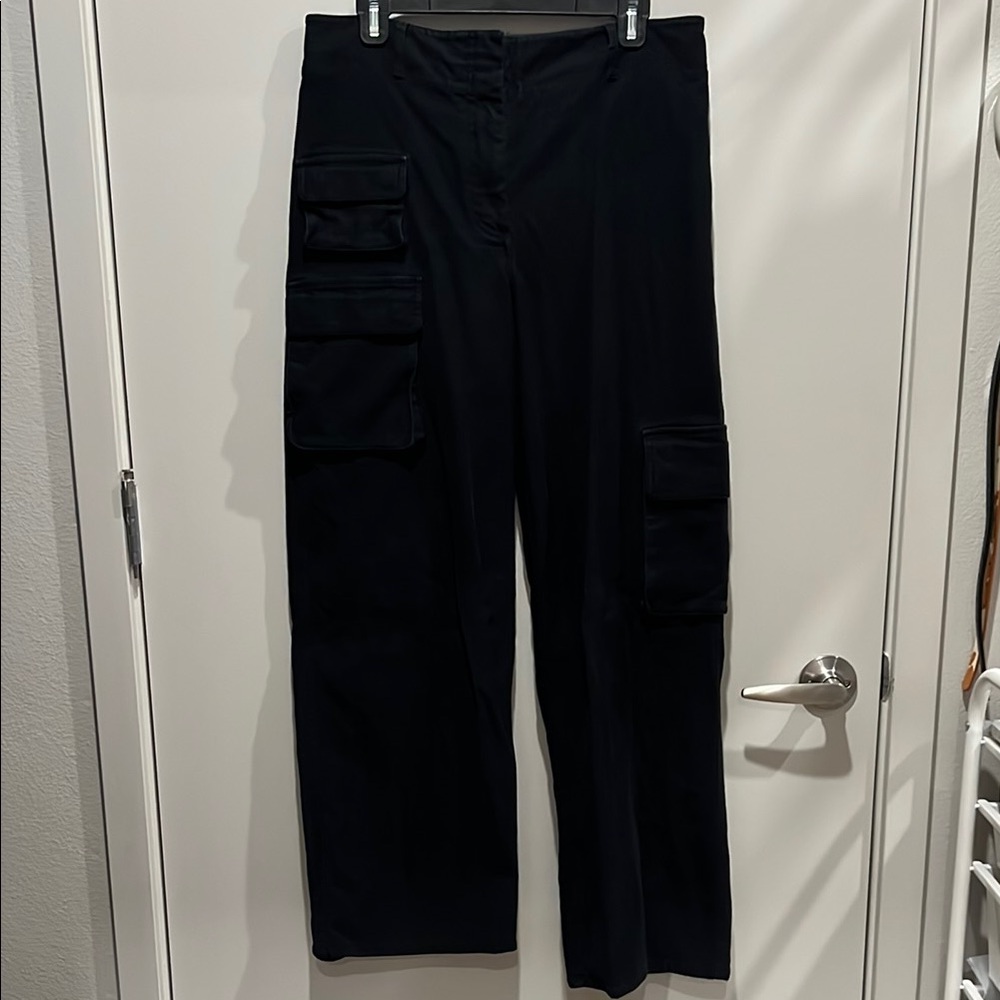 Aritzia Wilfred Free Picture Cargo Pants - Black, Size 12